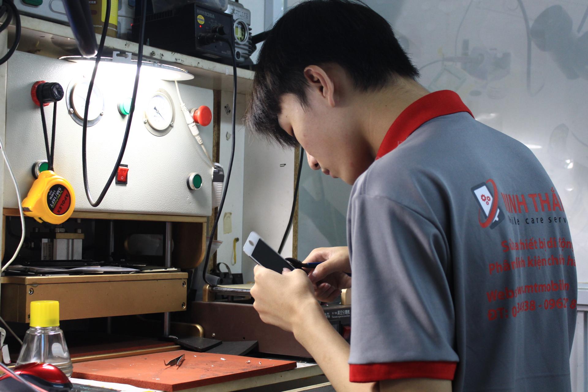 thay màn hình iphone 5s