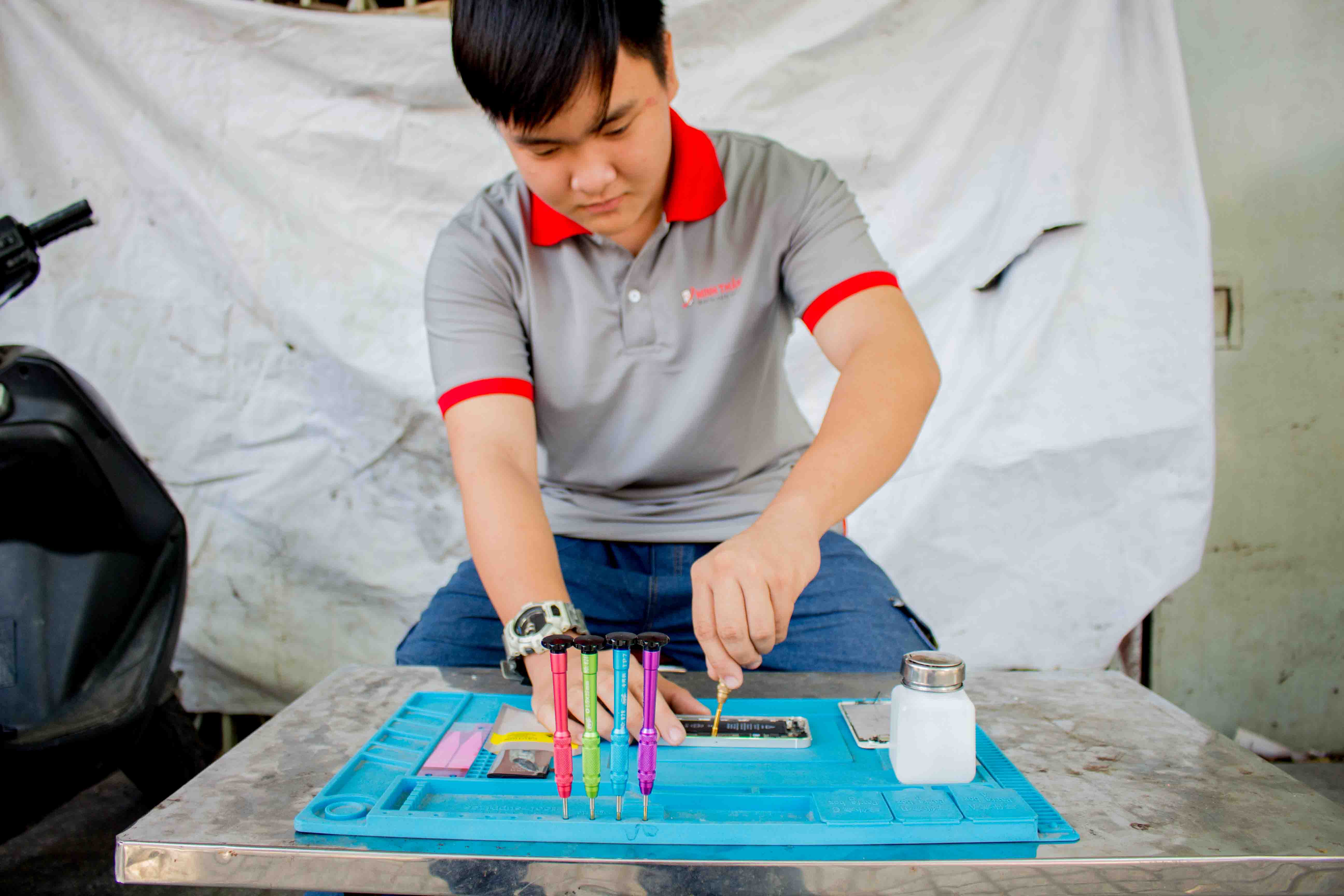 Quy Trình Tiếp Nhận Máy 5 IMG 4176 Quy Trình Tiếp Nhận Máy
