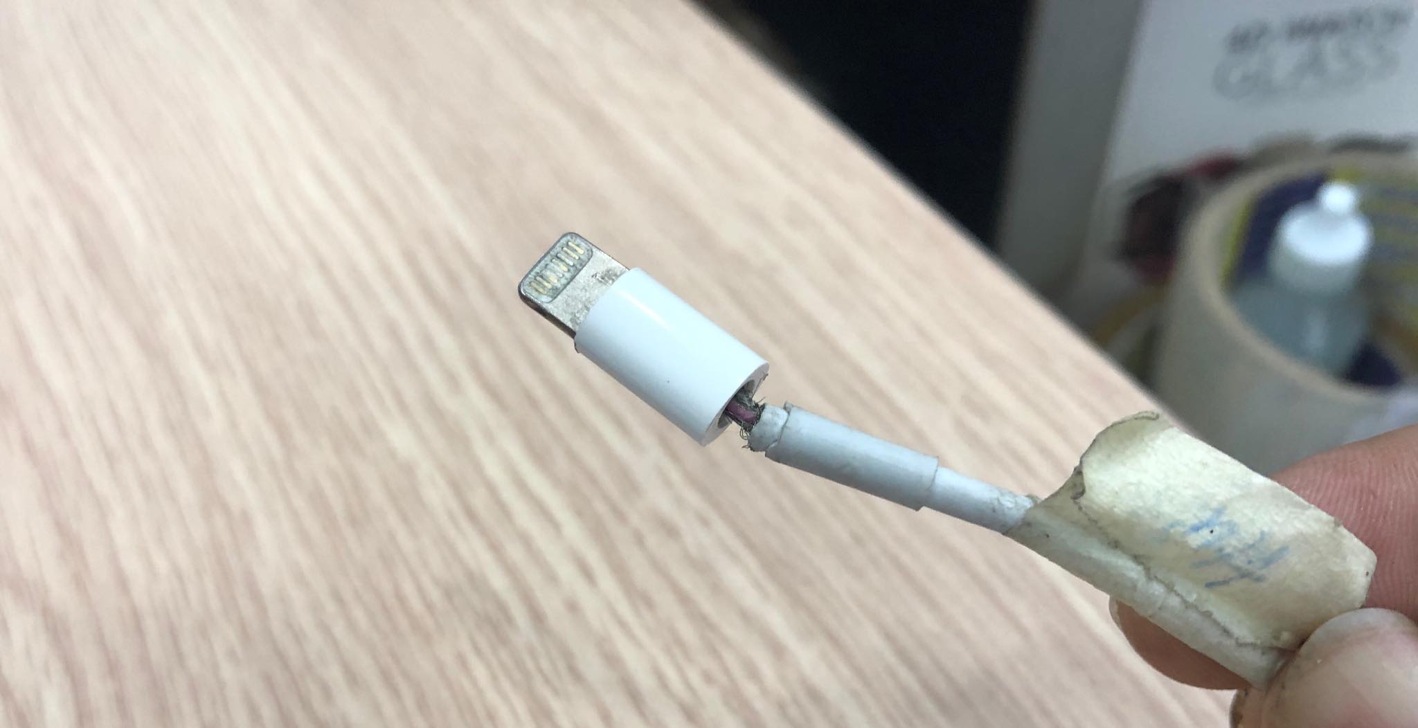 2 CÁCH TĂNG ĐỘ BỀN DÂY CÁP USB IPHONE IPAD 6 68718787 2166712546789594 3023663088122462208 n 2 CÁCH TĂNG ĐỘ BỀN DÂY CÁP USB IPHONE IPAD