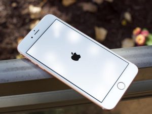 iphone 8 plus bi sap nguon 1 Bạn cần làm gì khi iPhone 8 Plus bị sập nguồn liên tục?