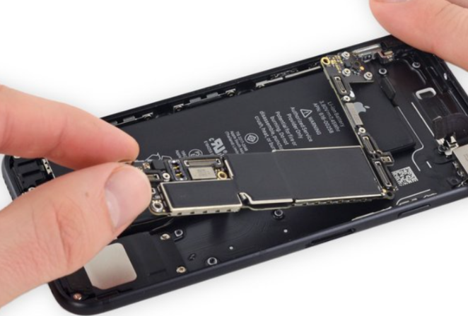 Giá Thay IC Nguồn IPhone 13 Pro Chính Hãng Apple