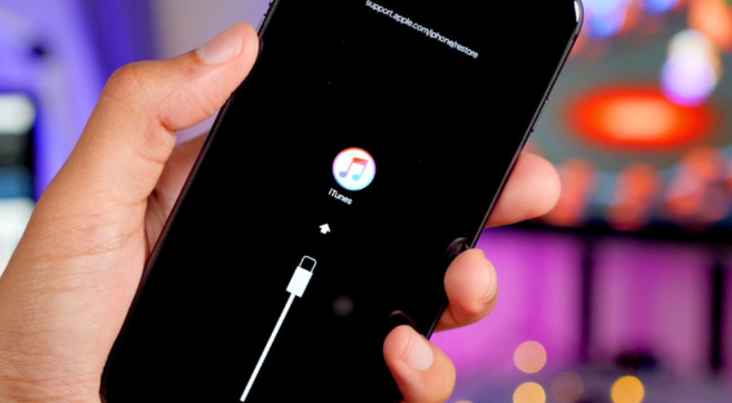 Thay IC nguồn iPhone SE 18 Thay IC nguon iPhone 6 3 Thay IC nguồn iPhone SE