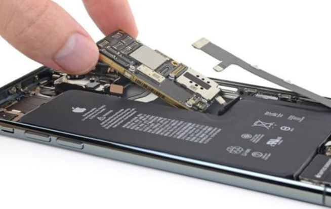 Thay ổ cứng iPhone 13 14 Thay o cung iPhone 6 3 Thay ổ cứng iPhone 13